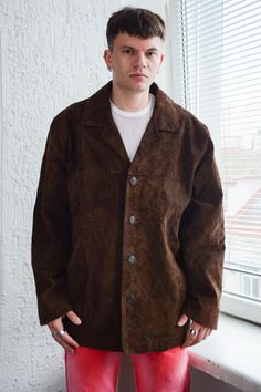 Vintage brown suede jacket with pockets. UK size written L, but looks flexible. Model size on the photo is S-M. Measurements: 30 inches, sleeve 25.5 inches, chest 52 inches, waist 50 inches. Jacket With Pockets, Brown Suede Jacket, Suede Jacket, Lithuania, Vintage Brown, Brown Suede, Favorite Outfit, Mens Jackets, Art Collection