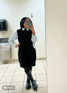 Dressy Fall Outfits Black Women, Business Professional Outfits With Boots, Fall Outfits Black Women Work, All Black Church Outfit, Ulta Work Outfit, Modest Professional Outfits, Work Outfits Black Women Professional, Corporate Outfits For Black Women, Office Professional Outfits