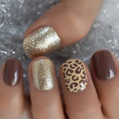 24 Leopard print Press on Nails kit with glue gold brown tan animal cheetah shor Round Fingernails, Nails Leopard, Tan Nails, Nail Kits, Nail Charms, Artificial Nails