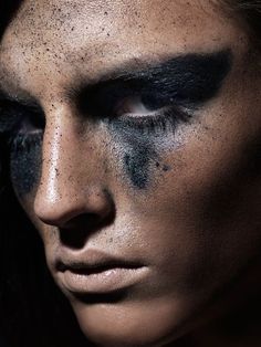 Hades Makeup Men, Hades Makeup, Dark Angel Makeup, Brand Exploration, Black Narcissus, Wolf Makeup, Dragon Makeup, Rock Makeup, Black Eye Makeup