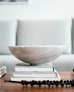 Ming bowl in white marble Marble Bowl Decor, Organic Couch, Marble Home Decor, Marble Home, Marble Bowl, Grey Couches, House Bedroom, Table Styling, Coffee Table Styling