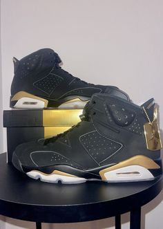 Ships within 1-2 days for buyers convenience. Step up your sneaker game with these Nike Air Jordan 6 VI Retro "DMP" 2020 Men's Size 11.5 CT4954-007. With a mid-top shoe shaft style and nubuck upper material, these sneakers are perfect for any athletic activity. The black color and retro theme will make you stand out from the crowd. Shoes were worn only a few times and look good. These sneakers are designed for men and come in a UK shoe size of 10.5, US shoe size of 11.5, and EU shoe size of 45.5. The style code is CT4954-007 and the year of manufacture is 2020. The shoes are part of the Air Jordan product line and were made in China. Get your hands on these sneakers today and elevate your shoe collection. Air Jordan 5 Retro Stadium Goods, Air Jordan 5 Retro Moonlight (oreo), Wmns Air Jordan 6 Retro 'gold Hoops', Jordan Retro 12 Stadium Goods, Jordan 6 Rings Confetti, Jordan 9 Retro Dark Charcoal University Gold, Air Jordan 6 Retro Georgetown, Mid Top Shoes, Nike Air Jordan 6