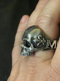 Punk Glam, Skull Accessories, Mens Skull Rings, Skull Rings, Exotic Jewelry, Silver Skull Ring, Rustic Rings, Carved Ring, Artisan Necklace