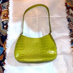 Like New Liz Claiborne Handbag With Multiple Interior Compartments And Zippers. Two Outer Pockets With Several Compartments In Central Pocket Divider. No Scuffs Or Marks. Virtually Brand New. Alligator/Snakeskin Textured Material Casual Green Shoulder Bag, Trendy Green Baguette Bag For Errands, Green Baguette Bag For Shopping, Green Baguette Bag For Errands, Y2k Shoulder Bag, White Wallet, Mini Crossbody Purse, Raw Leather, Fabric Purses