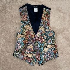 Vintage Women Floral Vest Size Medium Never Worn Thrift Fits, Floral Vest, Boho Vest, Floral Vests, Vintage Vest, Vintage Women, Womens Vest, Vintage Ladies, Floral Prints