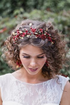 * This delicate burgundy  crown made with handcrafted flowers, gold leaves, pearls and crystals. Complement most wedding hairstyles. It is the perfect bridal hair vine for that woman who wants to simply sparkle on her wedding day. * Each Spring Wind hair accessory is packed in original gift box perfect for safe storage and travel. * Hand made in our studio. *More burgundy headpieces* https://www.etsy.com/listing/644014829/floral-headpiece-burgundy-hair-comb-gold?ref=shop_home_active_94 Custom or Burgundy Crown, Gold Headpiece Wedding, Gold Leaf Crown, Long Hair Vine, Burgundy Earrings, Gold Hair Piece, Tiara Gold, Hair In The Wind, Leaf Headpiece