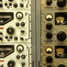 two old fashioned radio's with different knobs and dials on the sides