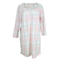 Stay warm during those brisk fall and winter nights with the Elegant Emily Women's plus size Snuggly Long-Sleeved Fleece Nightgown. Made from super soft fabric, this feminine nightgown is as comfortable as it is cute. Complete with a four-button Henley neckline and loose-fitting design, this nightgown slips on and off with ease. This adorable sleepwear also features long sleeves and a knee-length cut to ensure you stay cozy throughout the night. Available in Mint Floral, Pink Floral, and Navy Bl Fleece Pants Women, Long Pajama Pants, Soft Pajamas, Women's Nightgowns, Nightgowns For Women, Satin Pyjama Set, Winter Nights, Fleece Pants, Womens Fleece