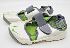 * WOW! VINTAGE NIKE AIR RIFT 2006 LEATHER SPLIT TOE SNEAKERS * WOMEN 8 * Nike Open Toe Sneakers, Nike Air Rift, Green Interior, Green Interiors, Sneakers Women, Spring Green, Vintage Nike, Womens Sneakers, Clothing And Shoes