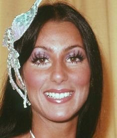 Cher 80s Makeup, Cher Eyelashes, 70s Movie Stars, Cher 60s Makeup, Cher 1970s Makeup, Cher Makeup Looks, Big Eye Makeup Looks, Cher 70s Outfit