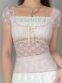 Lace Patchwork Crop Blouse – AnotherChill T-shirts Vintage, Fashion 60s, Top In Pizzo, Butterfly Print Dress, Street Y2k, Fashion 90s, Lace Short Sleeve Top, 90's Fashion, Y2k Pink