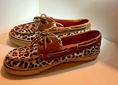 Lots of wear left in these. Moderate wear on sole, externally looks very good. Sperry Top Sider Women, Loafer Shoe, Womens Loafers, Leopard Animal, Sperry Top Sider, Top Sider, Loafers For Women, Sperrys, Loafer Shoes