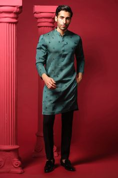 Bottle green kurta with embroidered salli work. Paired with a matching stole with fringe detailed hem and a plain black trouser. - Aza Fashions Stole For Men, Trouser Pattern, Satin Color, Bottle Green, Kurta Set, Plain Black, Embroidered Silk, Aza Fashion, Types Of Sleeves