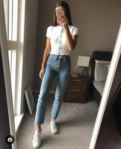 What Em Wore, Spiegel Selfie, Zara Outfit, Zara Fashion, T Shirt And Jeans, Outfits Spring, Spring Summer Outfits, Post On Instagram, Zara Women