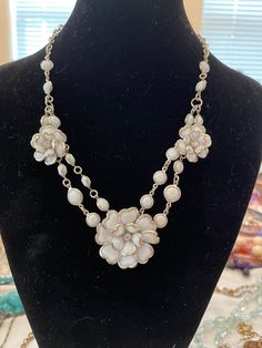 Vintage Necklace with Three White Flowers and Rhinestones . Elegant Metal Flower Necklace With Adjustable Chain, White Rhinestone Pendant Necklace With Adjustable Chain, White Crystal Rhinestone Necklace In Costume Jewelry Style, White Crystal Rhinestone Costume Jewelry Necklace, White Crystal Rhinestone Costume Necklace, Elegant Silver Metal Flower Necklace, Silver Flower Necklace With Clavicle Chain For Parties, White Rhinestone Jewelry For Jewelry Making, Elegant Metal Flower Necklace For Party