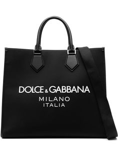 Gender: MenColor: BlackMade in: ITProduct ID: BM2271AG1828B956*Import tax/duty will be calculated at checkout (If applicable) Mens Tote Bag, Men's Totes, Nylon Tote Bags, Nylon Tote, Dolce E Gabbana, Dolce And Gabbana Man, Large Tote Bag, Dolce & Gabbana, Print Tote