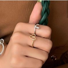 Set Of 2 Separate Rings That Come Together To Make A Heart. Super Cute And Fun. Wear Them Together Or Wear Them Alone. Comes With A Jewelry Pouch. Silver Heart Rings, Heart Rings, Jasper Ring, Silver Heart Ring, Freshwater Pearl Ring, Head Ring, Gold Statement Ring, Bow Ring, Sparkle Jewelry