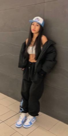 Stile Kendall Jenner, 00s Mode, Streetwear Girl, Neue Outfits, Foto Poses, Tomboy Style Outfits, Causual Outfits, Streetwear Fashion Women, Swaggy Outfits