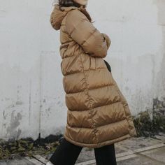 In Good Used Condition Brown Winter Travel Outerwear, Beige Travel Outerwear For Fall, Everlane Winter Workwear Outerwear, Everlane Winter Outerwear With Pockets, Everlane Outerwear For Winter Workwear, Everlane Winter Outerwear For Work, Winter Travel Long Coat Outerwear, Winter Travel Long Coat, Everlane Winter Outerwear With Long Sleeves