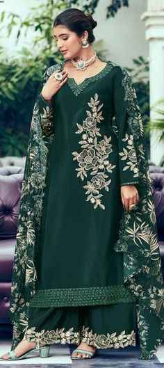 Green color Salwar Kameez in Silk fabric with Embroidered, Thread work Anarkali Suits Designer, Salwar Suits Party Wear, Readymade Salwar Kameez, Palazzo Suit, Plus Size Gowns, Designer Salwar Suits, Salwar Kameez Designs, Pine Green, Looks Chic