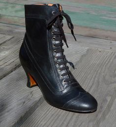 Winfield 1920s Steampunk, Victorian Cottagecore, Victorian Boots, Alt Style, Best Photo Poses, Vintage Boots, Vintage Shoes, Work Boots, Beautiful Shoes