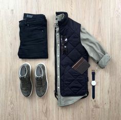 Essentials Clothes Combinations, Frayed Shorts, Shirt Vest