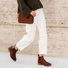 Make way for Eva. Our closet-staple complete with enhanced comfort features, this timeless chelsea-style boot is ready to help you effortlessly transition from work-to-play. | Women's Eva Everyday Chelsea Boots Auburn . Size 5 Chelsea Boots Outfit Women, Nisolo Shoes, Chelsea Boots Outfit, Heeled Chelsea Boots, Women's Shoes Accessories, Closet Staples, Outfit Women, Leather Shoes Woman, Leather Pulls