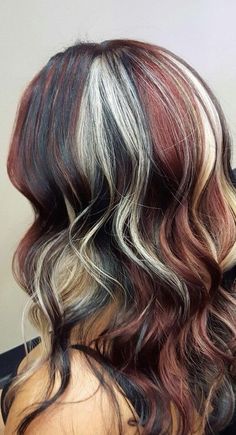 Multicolor Highlights For Dark Hair, Three Colored Hair, Three Toned Hair, Calico Streaks, Three Color Hair, Hairstyles Dyed Hair, Subtle Calico Hair, Calico Hair Color