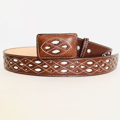 Cinto vaquero de Piel doble capa /100 % Leather belt double layer Ancho (wide): 2 inches Orificios (Holes): 6 Size available: Belt for jeans size 30 Belt for jeans size 32 Belt for jeans size 34 Belt for jeans size 36 Belt for jeans size 38 Western Concho Belts For Ranch, Western Adjustable Belt Buckles For Rodeo, Southwestern Concho Belt For Rodeo, Western Style Adjustable Belt Buckles For Rodeo, Leather Concho Belt Buckles For Rodeo, Western Leather Belt For Western-themed Events, Western Hand Tooled Belt Buckles For Rodeo, Leather Belt Buckles For Rodeo, Western Concho Belt Buckles For Country Events