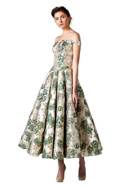 Edward Arsouni, Off Shoulder Floral Dress, Brocade Dress, Gowns With Sleeves, Haute Couture Fashion, Couture Gowns, Fashion 2018, Jacquard Fabric, Mode Vintage