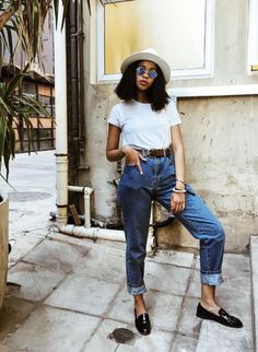 We are obsessed with South African blogger Lulama Wolf's style — click her to see and shop her look. High Street Fashion, African Clothing Styles, Fashion Hacks, Street Style Summer, High Fashion Street Style, Stylish Fashion, Outfit Casual, Look Chic