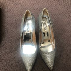 Like New. Worn Once. Scuffed On The Bottom Only Elegant And Versatile Badgley Mischka Shoes, Silver Pumps, Box Color, Badgley Mischka, Shoes Women Heels, Shoes Heels, Like New, Size 7, Pumps