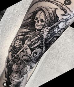 Pretty Skull Tattoos, Tattoos Moon, Arte Hippy, Ant Tattoo, Satanic Tattoos, Backpiece Tattoo, Night Tattoo, Grim Reaper Tattoo, Reaper Tattoo