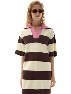 MO&Co. Women's Contrast Collar Striped Dress Unique and stylish in design, this dress features a contrasting polo collar that creates a strong visual contrast with the body. The main part adopts a bold and eye-catching wide stripe pattern, which stretches the overall lines. The loose tailoring design makes it easy to accommodate various body shapes, and the just right mini length not only retains the playfulness and vitality of women, but also is stable and generous, making it easy to control wh Chic Short Sleeve Dress With Striped Collar, Contrast Stripe Dresses For Workwear, Knitted Patterns, Striped Knit Dress, Dress Unique, Wide Stripes, Contrast Collar, Stripe Dress, Unique Dresses