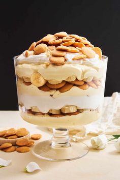 Easy Banana Pudding Recipe Banana Pudding Trifle, Easy Banana Pudding Recipe, Homemade Banana Pudding Recipe, Homemade Banana Pudding, Trifle Pudding, Homemade Pudding, Trifle Dish