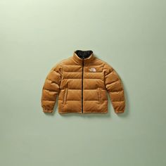 The iconic North Face puffer jacket that lets you choose between winter warm or water-resistant. Transition Reels, Suit Video, Quilted Jacket Men, Digital Board, Paid Ads, Fashion Anime, Nuptse Jacket, North Face Puffer Jacket, Man Quilt