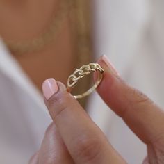 14K Gold Chain Link Stacking Ring Curb Chain Ring, Gold Knot Ring, Everyday Jewelry, Mother's Day, Birthday Gift, Simple Gold Ring, Gift for Her, ❤️Cute Simple Everyday Rings - perfect for stacking or wearing alone. Simple toe rings or thumb rings for women Trendy and dainty chain rings are lightweight, fashionable, and comfortable to wear. The perfect everyday partner and absolute style Chain. ❤️【Materials & Specifications:】 Ring dimensions are -Width :5.00mm(0.19in) -Gold Color Option : Ye Cute Gold Rings For Teens, Ring Finger Rings For Women, Thumb Rings For Women Gold Unique, Rose Gold Rings Simple Everyday, 14k Gold Chain Jewelry For Anniversary, Elegant 14k Gold Rings With Chain Detail, Silver 14k Gold Fine Jewelry Chain Ring, Classic Gold Chain Rings For Gifts, Classic Gold Chain Rings As Gifts