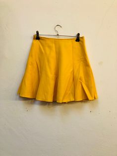 Please notice since we are a very small shop it's not possible for us to accept returns 🌼 Vintage Mini Skirt from the 60s/70s Size S/m Wool Mix Fabric Length: 40cm Waistband Width: 33,5cm comfy and ready to wear ! Condition : good vintage condition * We check our clothes before we send them to you 🌼 * Feel free to write us if You have any questions 🌼 *Please always check measurements before buying * If something went wrong and you are not happy with your order: please  inform us and we will f Retro Mini Length Party Bottoms, Retro Fitted Skort With Lined Skirt, Retro Fitted Short Skirt, Retro Fitted Mini Skirt With Lining, Retro Fitted Cotton Skort, Retro Pleated Skort, Retro Mini Skirt For Spring Workwear, Retro Short Pleated Skirt, Retro Pleated Short Skirt