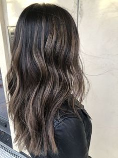 Balayage Brown, Rambut Brunette, Perfect Hair Color, Texture Medium, Brunette Balayage, Gorgeous Hair Color, Vlasové Trendy, Medium Cut