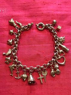 Diamond Earring Jackets, Golden Key, Solid Gold Bracelet, Bracelet Shop, Gold Charm Bracelet, Station Necklace, Bracelets And Charms, Gold Charm, Antique Rings