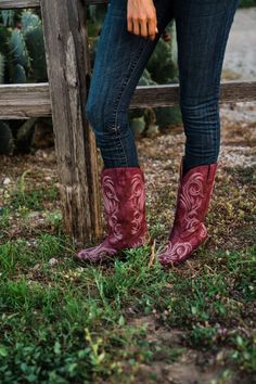 Women Fashion Cowboy Boot Vintage Raspberry Faux Leather With Western Embroidery! Has a snip toe, padded cushioned insole, felible TPR sole, 12 inch shaft, 1 1/2 inch heel. fall outfits women, fall fashion 2022, fall family pictures outfits, trendy fall outfits, fall fashion, fall dresses, fall fashion 2022 trends, fancy western outfits. Women Fall Fashion 2022, Fall Fashion 2022 Trends, Fancy Western Outfits, Pictures Outfits, Western Embroidery, Fashion Cowboy Boots, Ladies Footwear, Fall Family Pictures, Dresses Fall