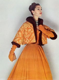 What Women are missing these days… and don’t even know – CHÂTEAU DES RÊVES Glamour Vintage, Fifties Fashion, Look Retro, Dior Vintage, Fashion 1950s, Christian Dior Couture, Retro Mode, Vintage Couture