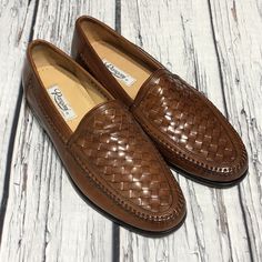 Elevate your shoe game with these Rangoni of Florence Woven Leather Loafers in classic brown. Made in Italy, these slip-on shoes are crafted from high-quality leather with a breathable design that keeps your feet cool and comfortable all day long. Featuring a solid pattern and woven character, these loafers exude an Italian theme that never goes out of style. With a medium (D, M) width and leather lining and insole, these casual shoes are perfect for everyday wear. The outsole is also made from Woven Loafers, Barefoot In The Park, Italian Theme, Mens Summer Shoes, Italian Leather Shoes, Italian Men, Classic Brown, Leather Slip On Shoes, Business Dresses