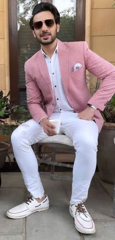 Wedding Court For Men, Pink Blazer Outfit Men, Hoco Outfits For Guys, Casual Blazer Outfits Men, Casual Coat For Men, Senior Events, Boys Dressing Style