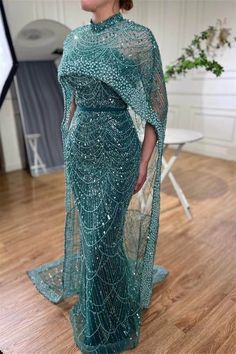 Prom Dresses With Cape, Dark Green Ball Gown, Prom Dress With Cape, Evening Dress With Cape, Gown With Cape, Green Ball Gown, Baju Kahwin, Dress With Cape, Braut Make-up