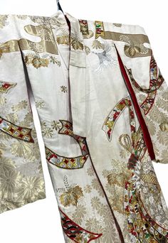 Made in Japan Rare Vintage Uchikake Wedding Kimono Gown Full - Etsy Traditional White Gown For Ceremonial Occasions, White Ceremonial Gown With Traditional Drape, Ceremonial White Gown With Traditional Drape, White Ceremonial Gown For Festive Occasions, White Long Gown For Festivals, White Wedding Gown With Gold Embroidery, Elegant White Ceremonial Gown, Fitted White Wedding Kimono, Elegant White Gown For Ceremonial Occasion