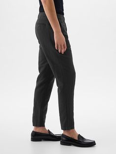 Linen-Cotton Trousers in Slim Fit Gap Linen Spring Pants, Gap Linen Pants For Spring, Spring Gap Linen Pants, Gap Straight Hem Workwear Bottoms, Gap Straight Hem Bottoms For Work, Casual Linen Pants By Gap, Gap Linen Spring Bottoms, Gap Linen Bottoms With Pockets, Gap Cotton Bottoms With Straight Hem