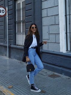 Converse Outfit Summer, Converse Shoes Outfit, Pijamas Women, Black Converse, Casual Chic Outfit, Mode Inspo, Autumn Outfit, Outfits Casuales