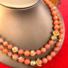 This handmade necklace features red agates with Japan golden plated brass findings. It's feminine and pretty, matching with midi dress, blouse or tube top looks gorgeous! Pair wih Farra earrings or bracelet to create your own style for any occasion. Also, this is a special gift for daily life or anniversaries. It will be contained in a nice jewelry box with well packed. Gold Agate Beaded Necklace, Elegant Gold Carnelian Beaded Necklaces, Elegant Gold Carnelian Beaded Necklace, Nice Jewelry, September Birthstone Jewelry, Double Strand Necklace, August Birthstone Jewelry, July Birthstone Jewelry, Dress Blouse