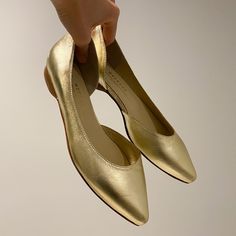 Beautiful Shoes In A Gentle Golden Color. Soft Leather. Pointed Toe. New, No Box. 100% Authentic. Size Us6/Eu36 Elegant Gold Pointed Toe Flats For Formal Occasions, Gold Pointed Toe Flats With Low Heel, Chic Gold Pointed Toe Flats For Formal Occasions, Elegant Gold Pointed Toe Flats With Low Heel, Gold Leather Shoes With Pointed Toe, Gold Low Heel Court Shoes For Office, Gold Pointed Toe Flats For Evening, Elegant Flat Leather Shoes, Medium Width, Elegant Flat Leather Shoes Medium Width